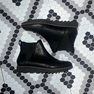 Sorel Black Ankle Boots
